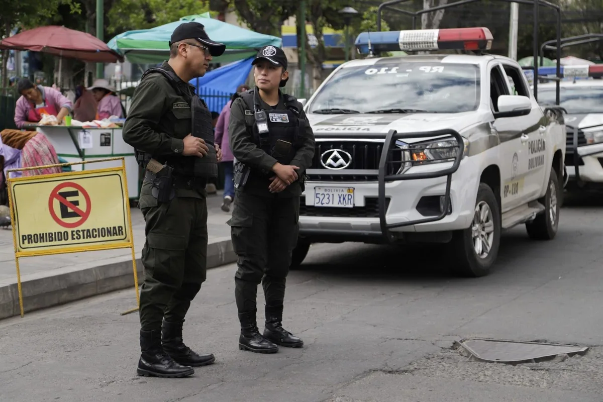 Añaden la acusación de violencia familiar al pliego de cargos del exasesor de Milei y Paz detenido en Bolivia