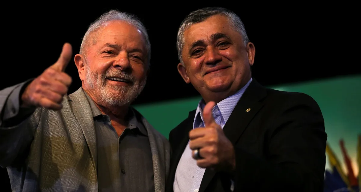 Ministro de Lula diz que resultado do STF foi bom e mira agora ‘desconstruir imagem’ de Flávio Bolsonaro