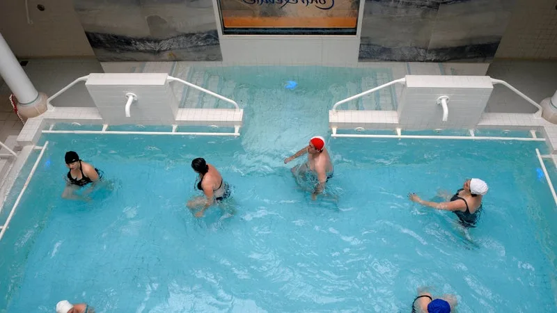 "Des dizaines de milliers d'emplois": les villes thermales vent debout contre le projet de déremboursement des cures par la Sécu