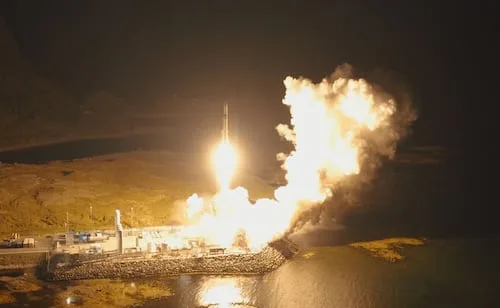 Isar Aerospace lanza con éxito cohete Spectrum; es la primera empresa espacial comercial en poner satélites en órbita en Europa