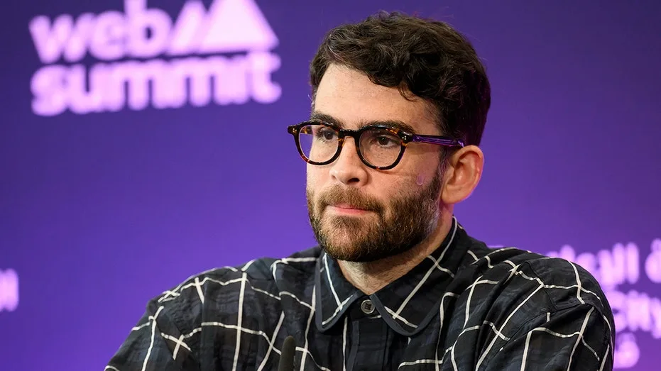Hasan Piker brushes off Dems who see him as a liability, names his '28 choice