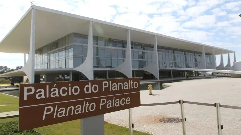 Grupo planejava explodir Palácio do Planalto e local do debate do 2º turno
