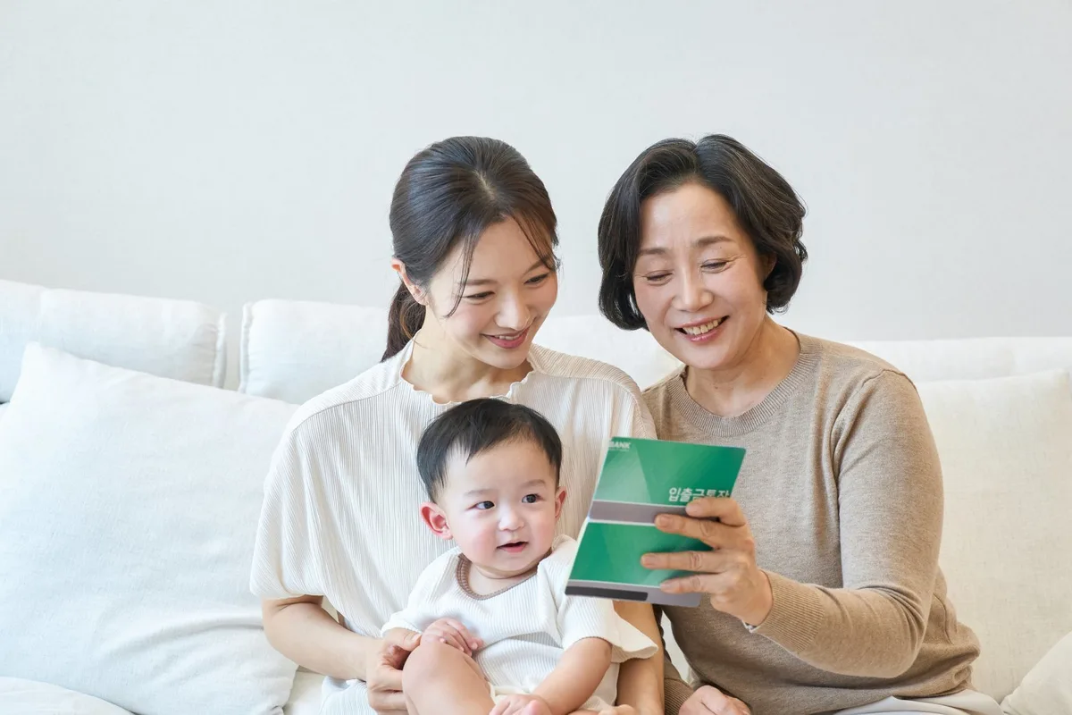 노후자금 내놓아 독립자녀 집값 대는 60대들…한 해 5771만원 썼다