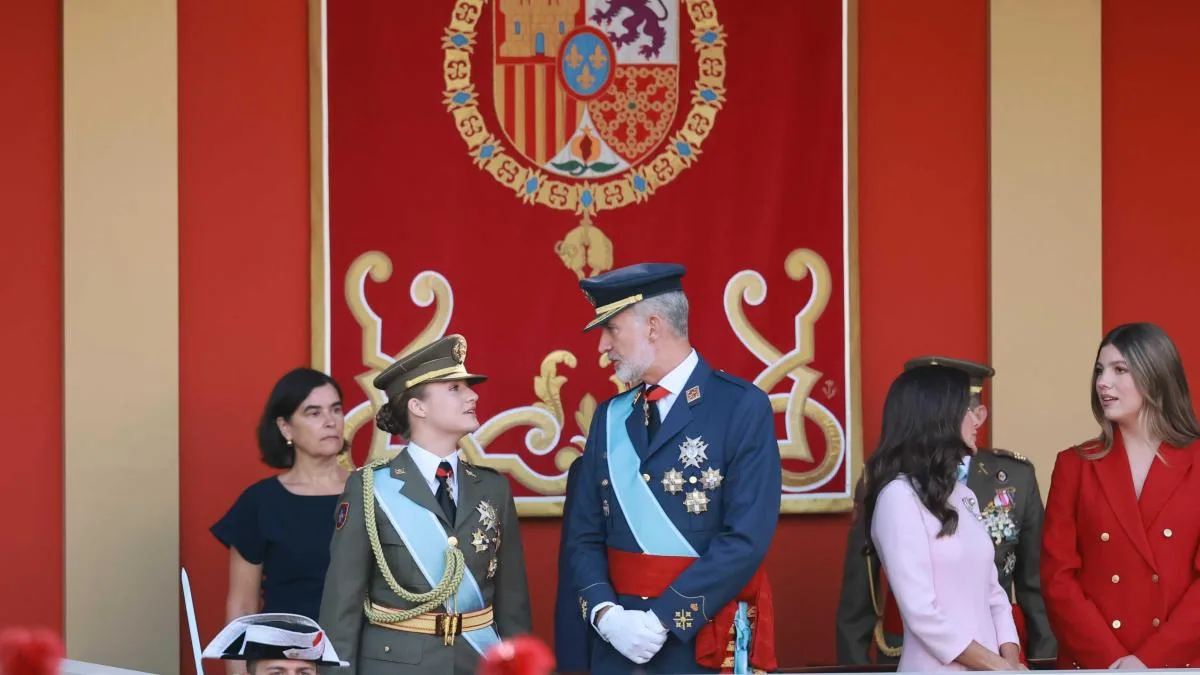 El desfile del 12-O, en imágenes
