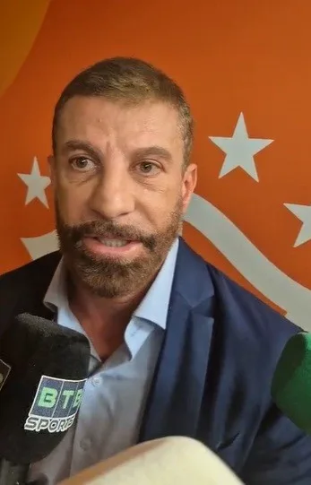 Pedrinho ironiza críticas de Bap, presidente do Flamengo: "Tem uma paixão louca pelo Vasco"