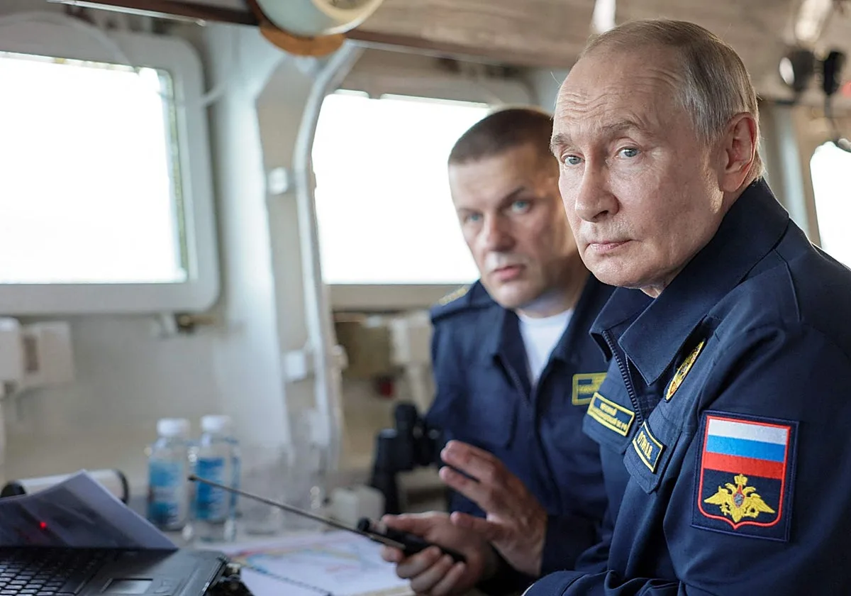Un barco militar ruso amenaza la costa báltica alemana