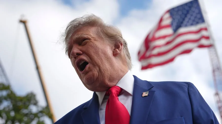 Krieg gegen die Ukraine: Verständigung zulasten der Ukraine: Trump geht auf Moskau zu