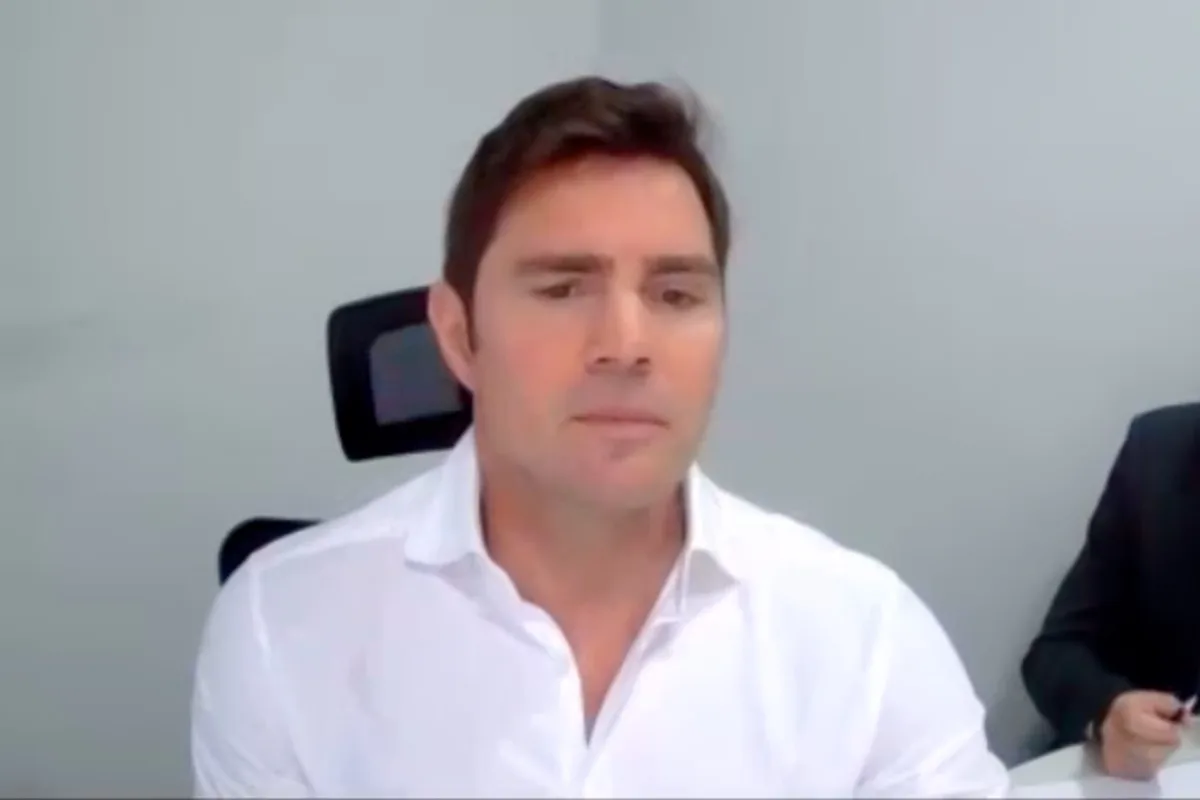 Aliada de Vorcaro diz ao STF que não dormiu por vibrações de tornozeleira
