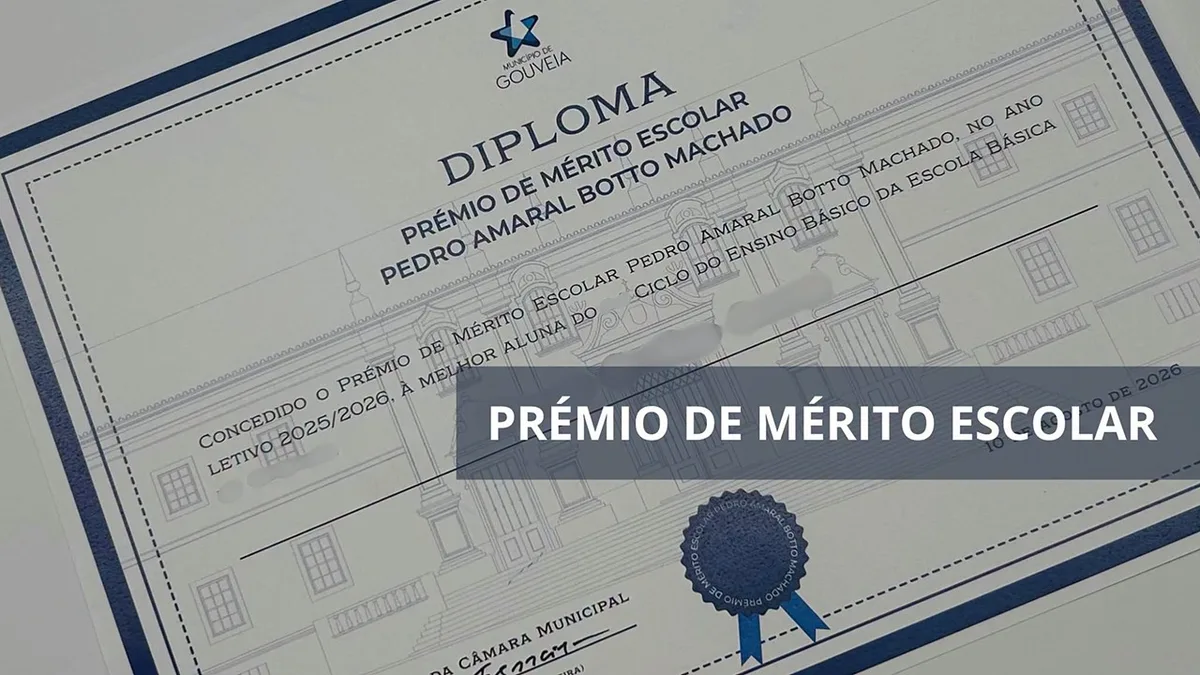 GOUVEIA: Município atribuiu Prémios de Mérito Escolar Pedro Amaral Botto Machado a 20 alunos
