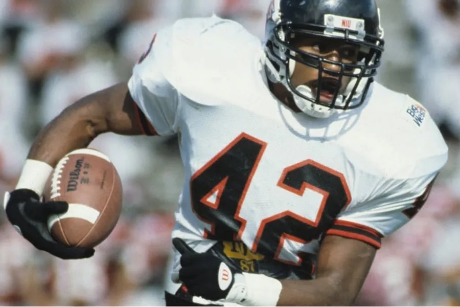 El exjugador de la NFL LeShon Johnson recibe cinco años de prisión por operar una red ilegal de peleas de perros