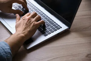 Análise de pedidos formulados pelas partes é indispensável para proferir decisão