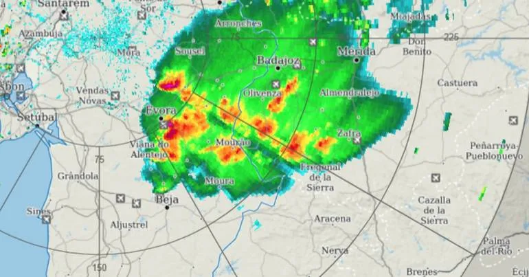 Gota fria fez com que chovesse ao longo de 100 km