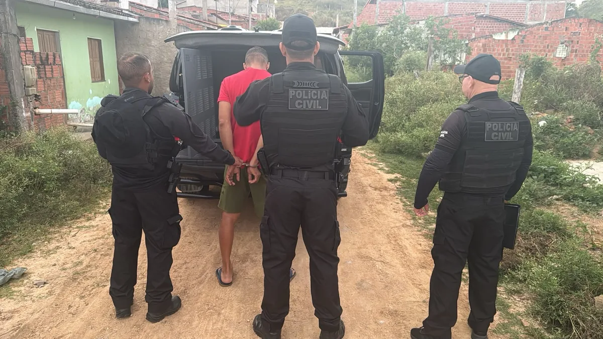 Vídeo: vinte e quatro suspeitos de atuar no PCC são presos na Bahia