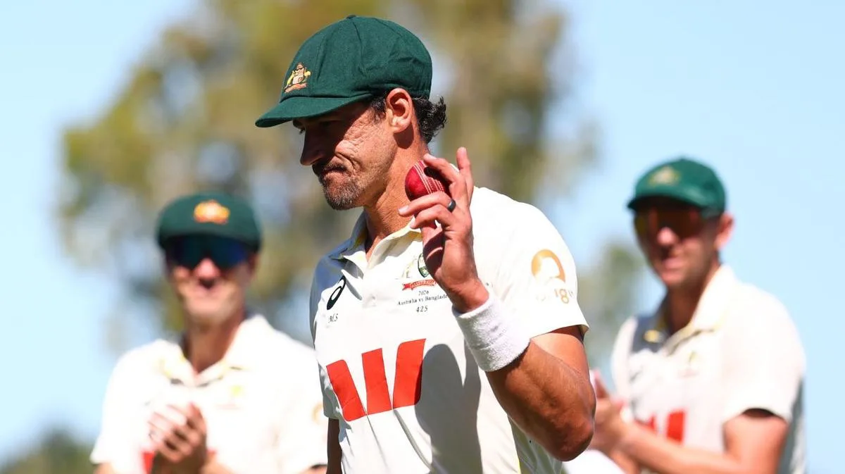 Aussie top order fails again as 18 wickets fall on opening day of second Test against Bangladesh