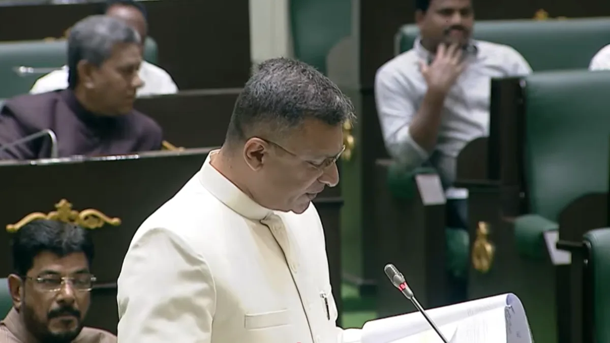 Akbaruddin Owaisi raises concern over irregularities in fee reimbursement scheme