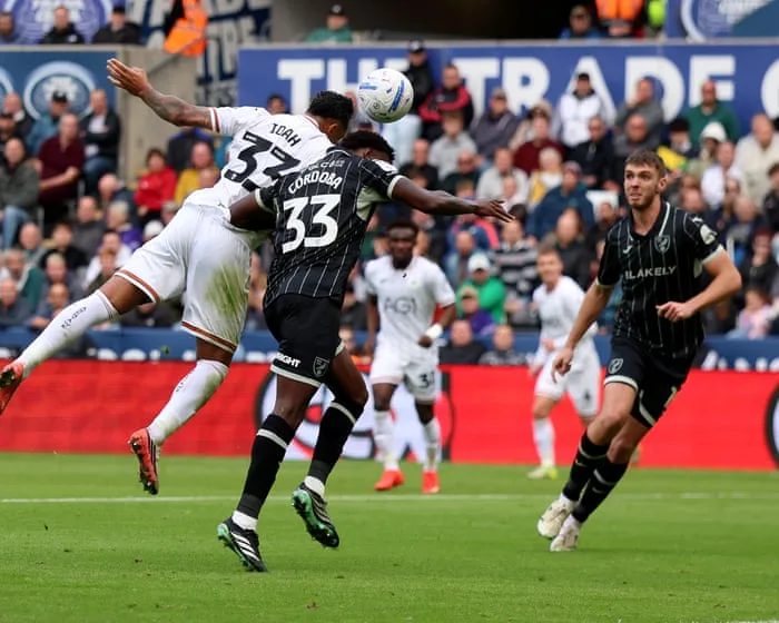 Championship roundup: Swansea top after beating Norwich; Blues win at West Brom