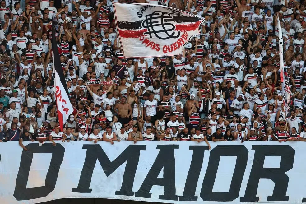 Gigante nordestino que virou SAF mantém 100% de aproveitamento e fica perto de acesso histórico