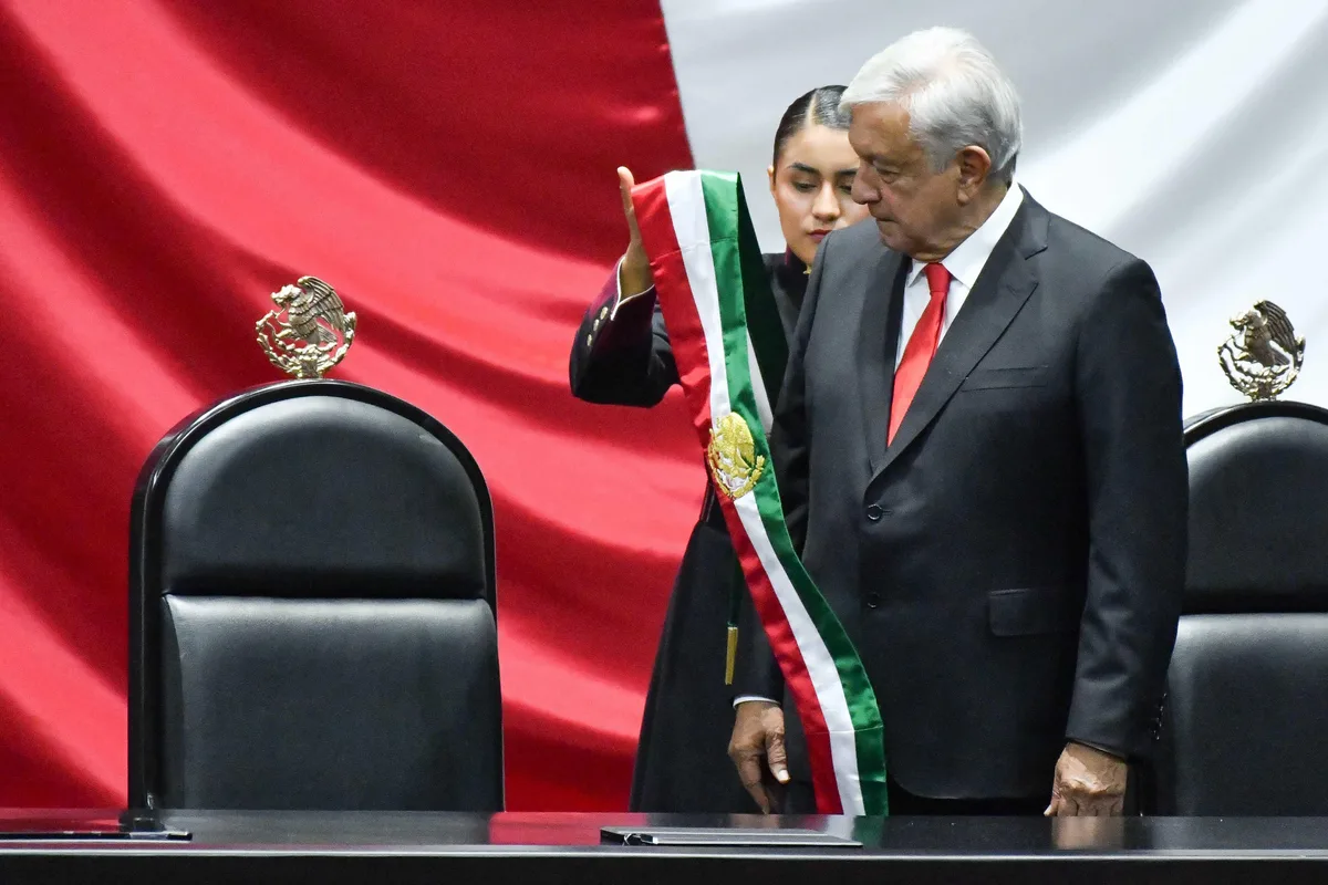 Los latrocinios con AMLO