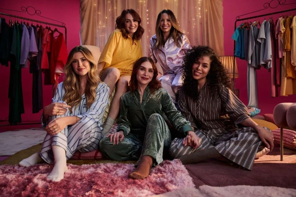 Influenciadoras de beleza e bem-estar compartilham vivências da maternidade