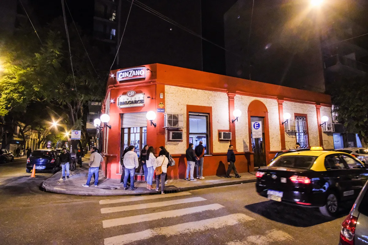 De 1961: el bodegón donde comían los obreros del puerto y hoy es un ícono de Rosario