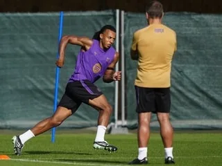 PSG - FC Barcelone. Jules Koundé forfait pour le déplacement du Barça au Parc des Princes en Ligue des champions