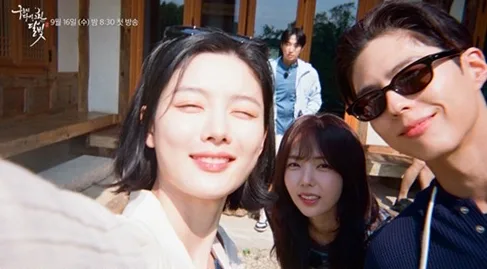 박보검·김유정 다시 뭉쳤다…‘구르미’ 10년 만에 완전체 여행
