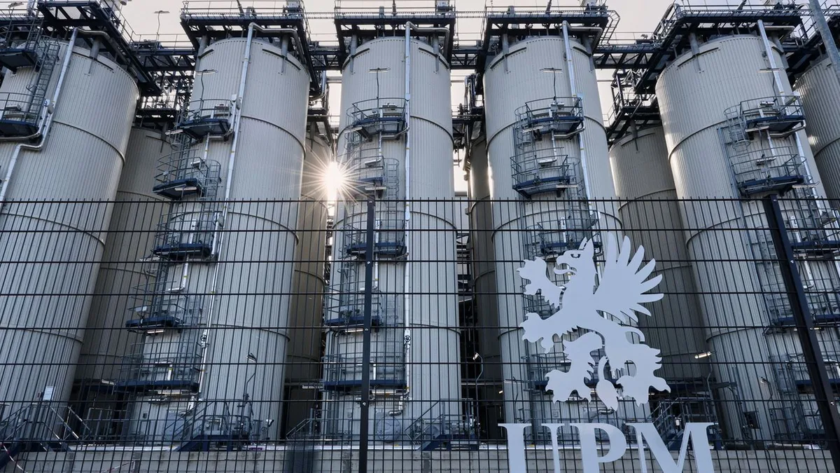 Chemie aus Holz: Neue Bioraffinerie in Leuna macht Holz zu Chemierohstoffen