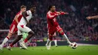 Técnico do Paris FC foi “chutado” do Chelsea e provocou ex-clube na França