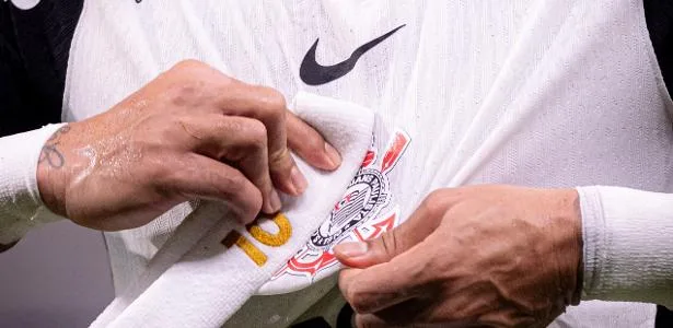 Nike notifica Corinthians e questiona patrocínio da Fatal Fans ao clube
