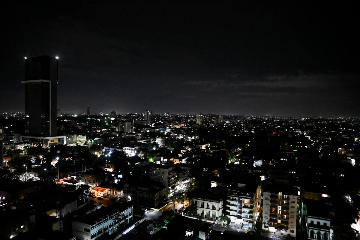El 66 % de Cuba quedará sin electricidad durante el horario pico de este martes