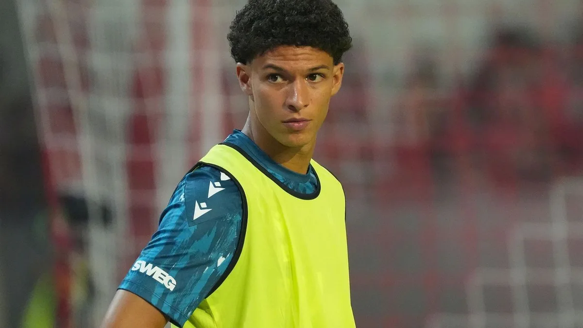 Fußball: Zukunft von KSC-Profi Ben Farhat weiter unklar