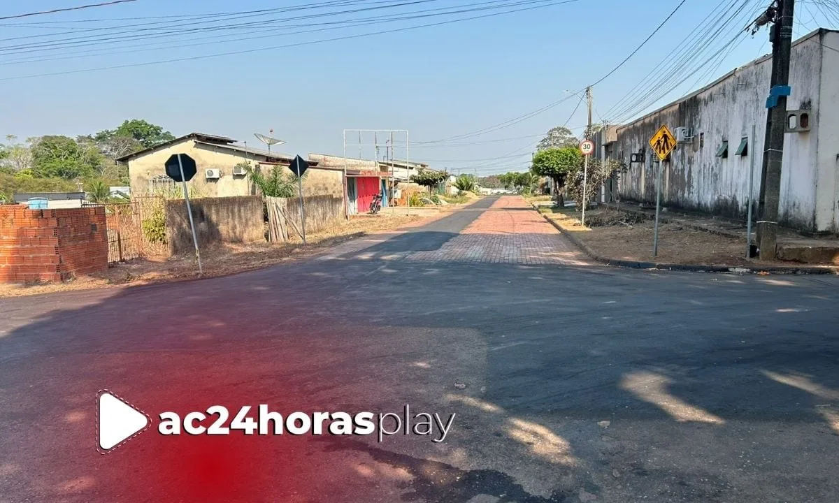 Alysson destaca obras e melhorias em comunidade durante ação Prefeitura nas Ruas