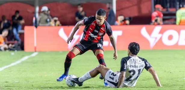 Corinthians passa o sábado fora da Z4, mas ainda tem o domingo