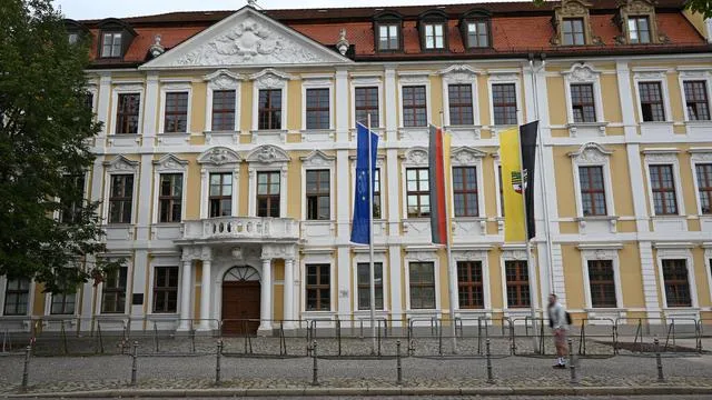 Regierungsbildung in Sachsen-Anhalt: CDU in Sachsen-Anhalt lehnt Koalitionsgespräche mit der SPD ab