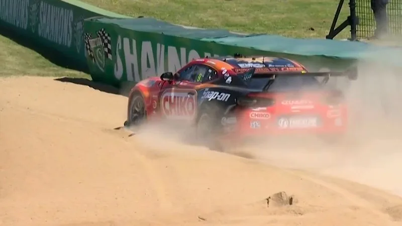 Cars hit the track in Bathurst