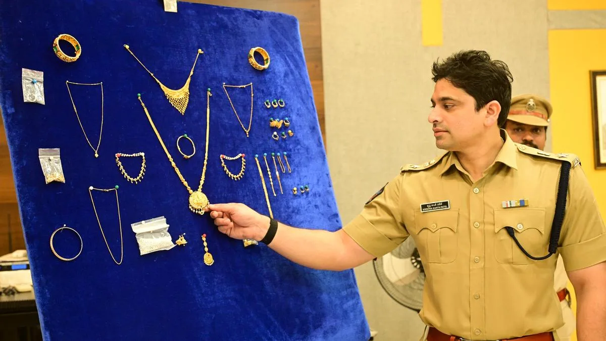 House burglary case: one held for stealing ₹40 lakh in gold, silver