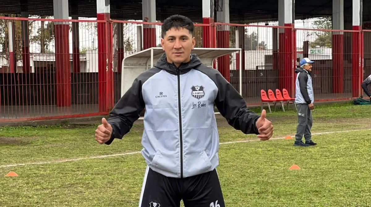 Dolor en el fútbol: murió un jugador en un accidente de moto cuando iba a trabajar