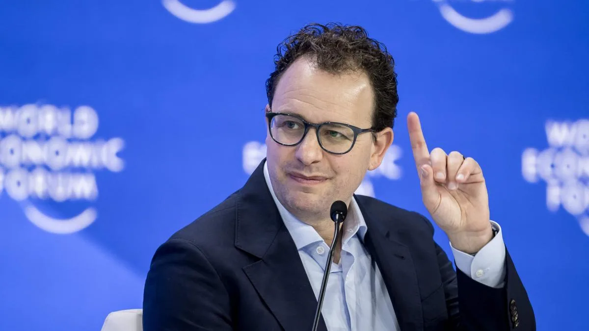 El CEO de Anthropic pide bajar el ritmo en el desarrollo de la IA