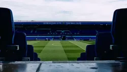 Birmingham: novo estádio construído com tijolos de antigo hospital