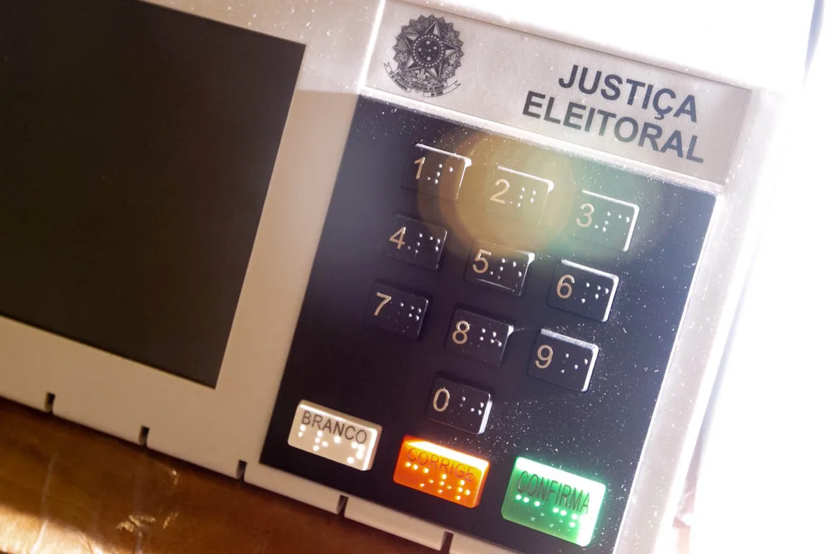 Quaest: Benedita tem 10% ao Senado no RJ; Jordy, 7%, e Crivella, 6%