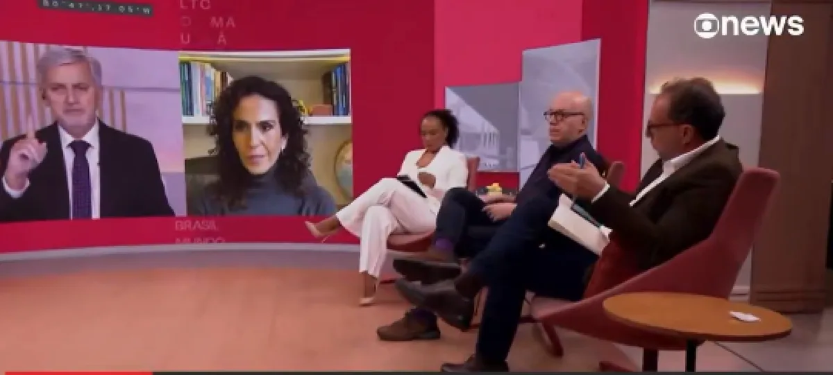 Jornalistas da "GloboNews" se estranham ao vivo durante programa