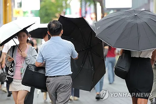 충북 오전에 비…낮 최고 32도
