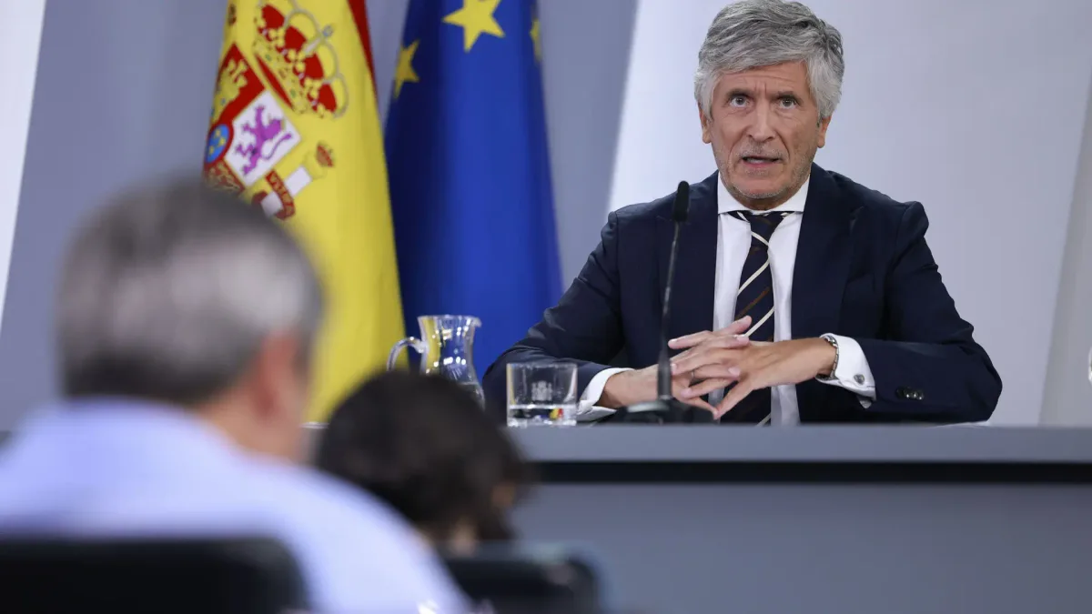 Marlaska niega la versión de Robles sobre el aviso del CNI: "No había ningún informe que atisbara lo que iba a suceder el 30 de julio"