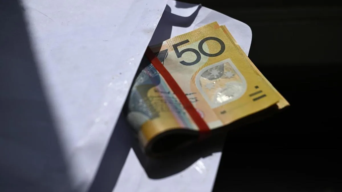 Crackdown to stop organised crime 'grooming' athletes