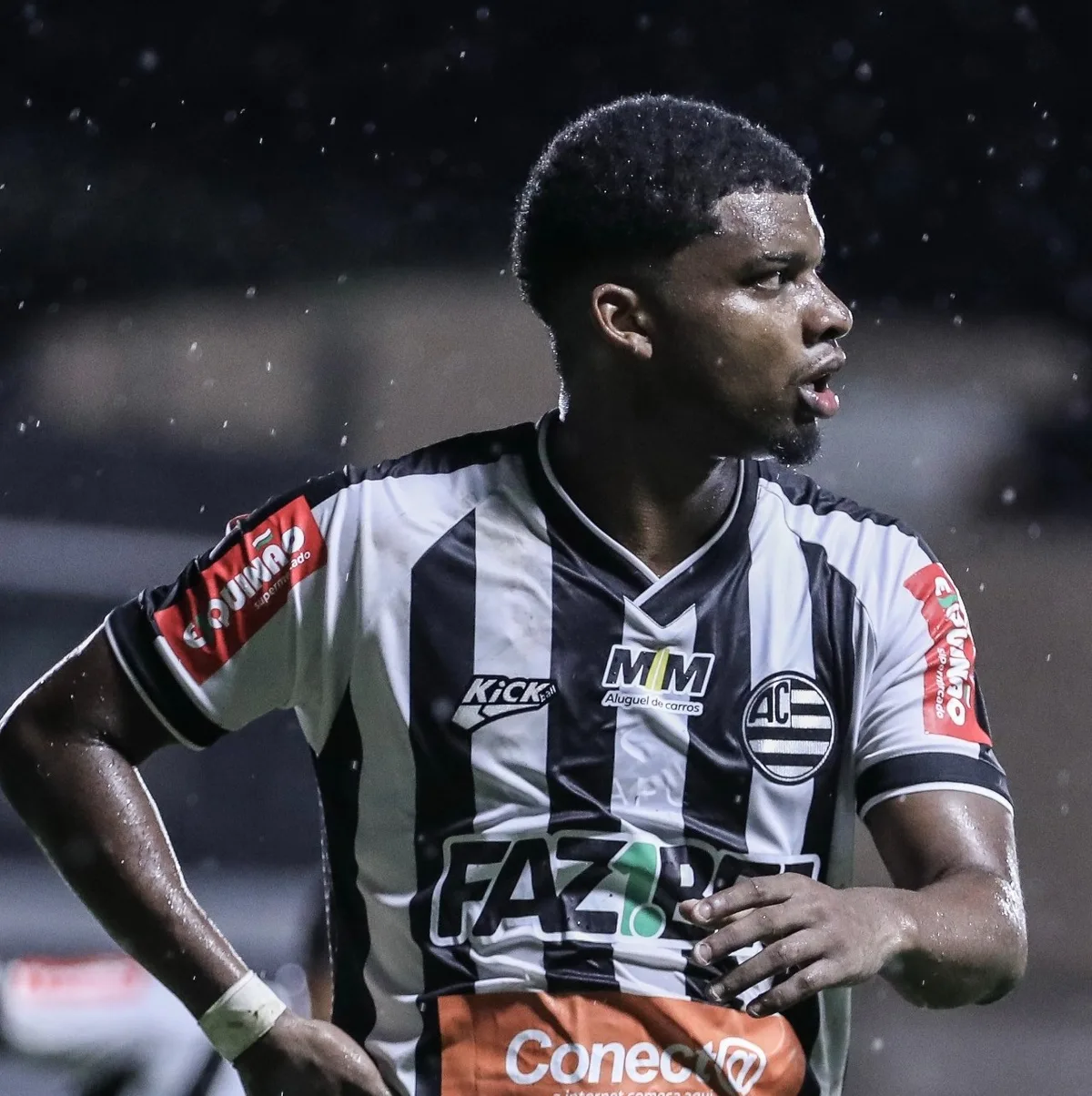 Vila Nova adota cautela sobre Lincoln e aguarda "parecer da CBF" sobre situação do atacante