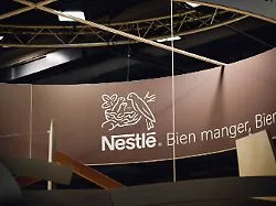 Unternehmen prüft Optionen: Putin stellt Nestlé in Russland unter Zwangsverwaltung