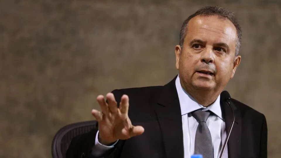 Líder da oposição não assina pedido de impeachment de Moraes e alega riscos de nulidade