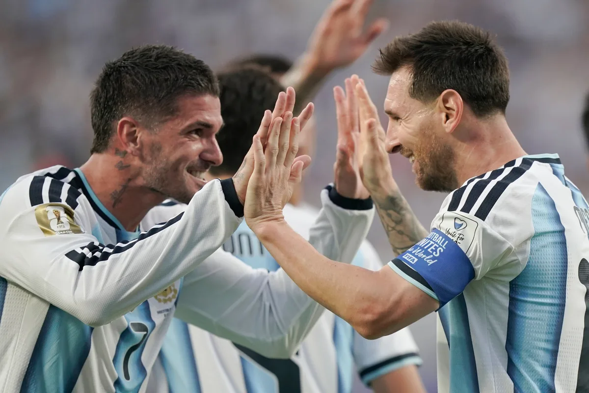La reacción de Rodrigo de Paul tras el anuncio del retiro de Messi de la Selección: “Sos eterno”