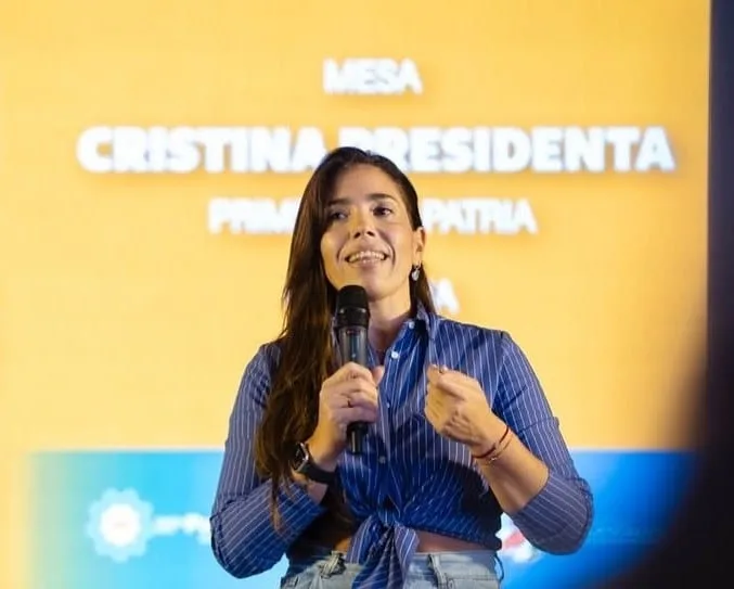 La fiscalía pidió avanzar con nuevas pruebas sobre la militante que compró el departamento ubicado debajo del de CFK