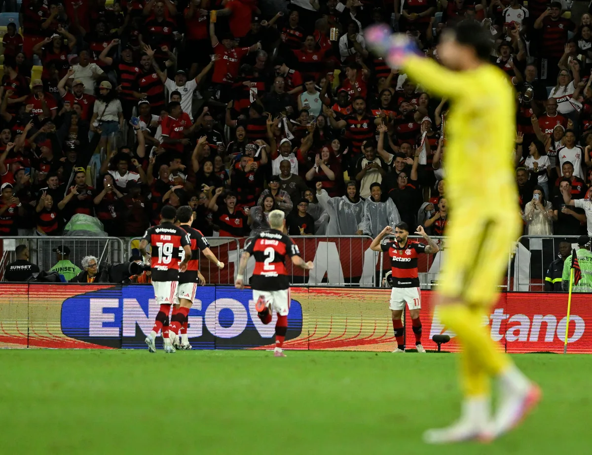Flamengo 2 x 1 Corinthians tem o maior público da 27ª rodada do Brasileirão; veja a lista